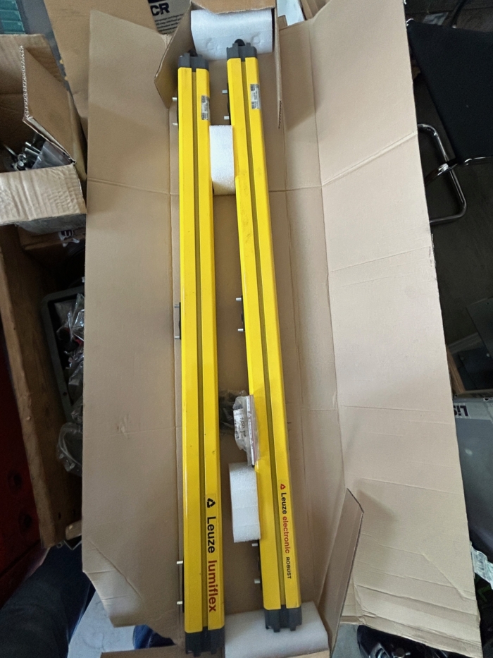 Leuze-lumiflex-Robust