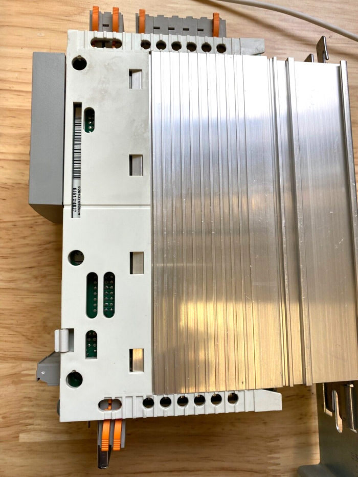 8200 Vector E82EV551_2C - Image 2