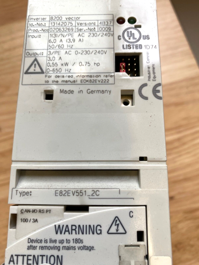 8200 Vector E82EV551_2C