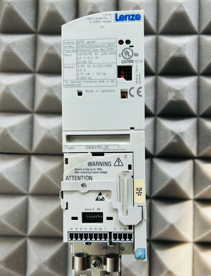 E82EV751_2C