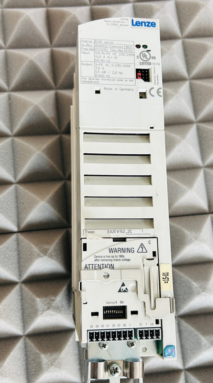 E82EV152_2C